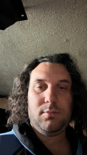 Andrew robs