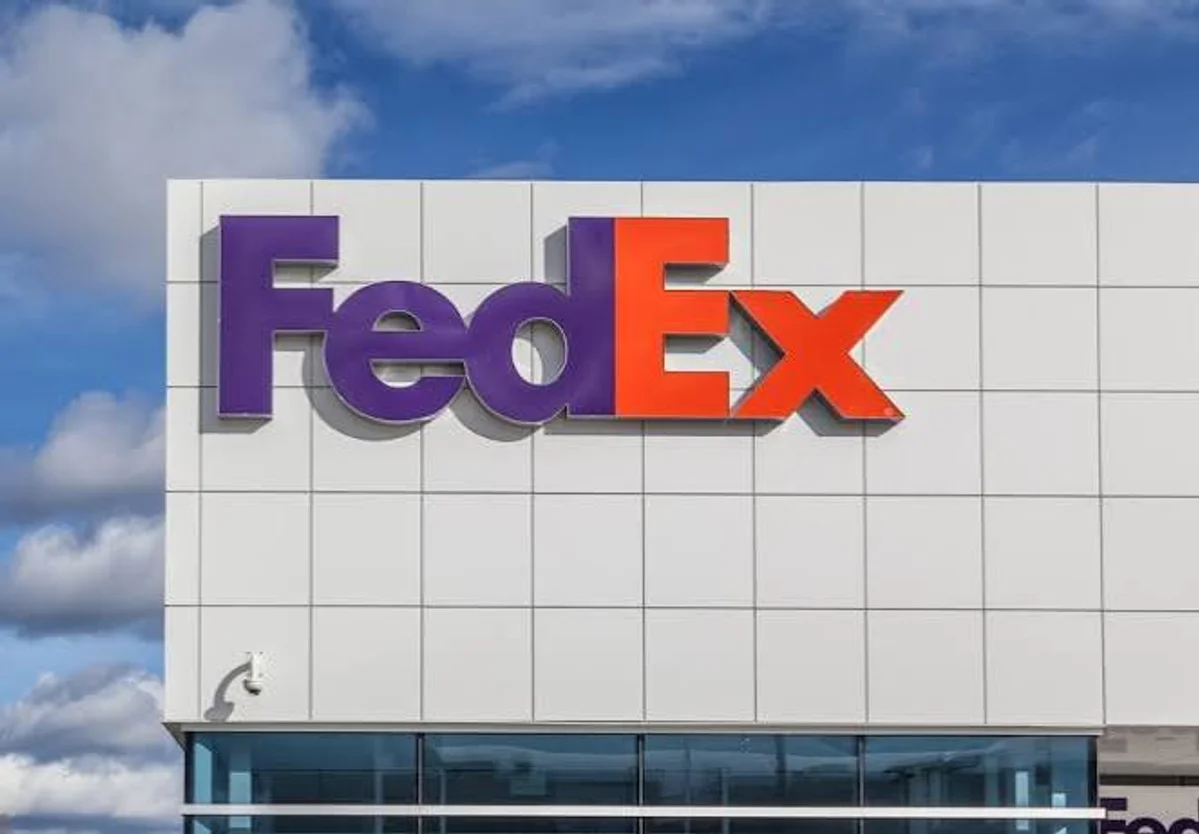  FedEx books another strong year. Rural South Texas waits on the porch