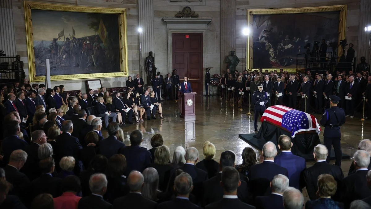 Political world says goodbye to Sen. Lindsey Graham in Washington service