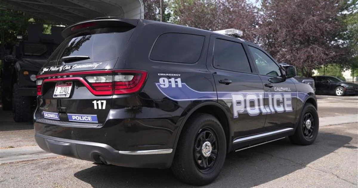Two Caldwell police officers injured while arresting man they say was armed with a knife