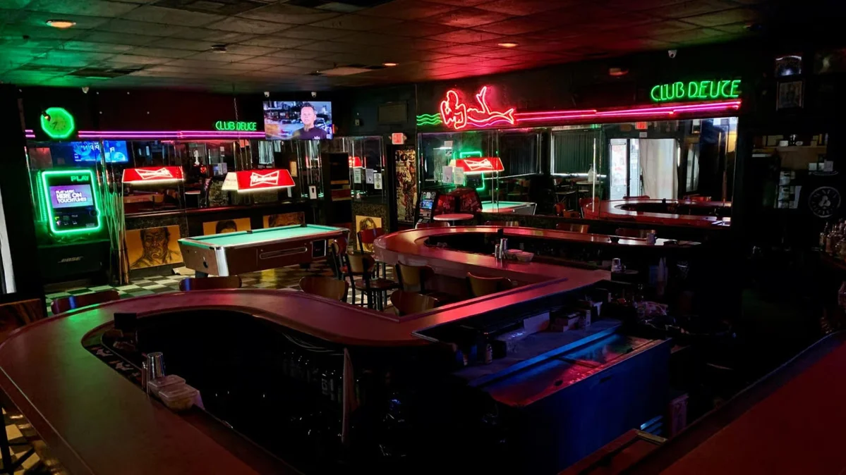 Miami's Oldest Bar | Mac's Club Deuce