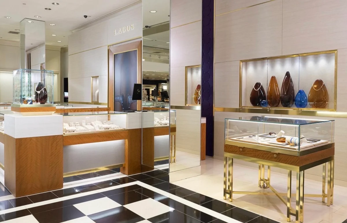 bloomingdales.com